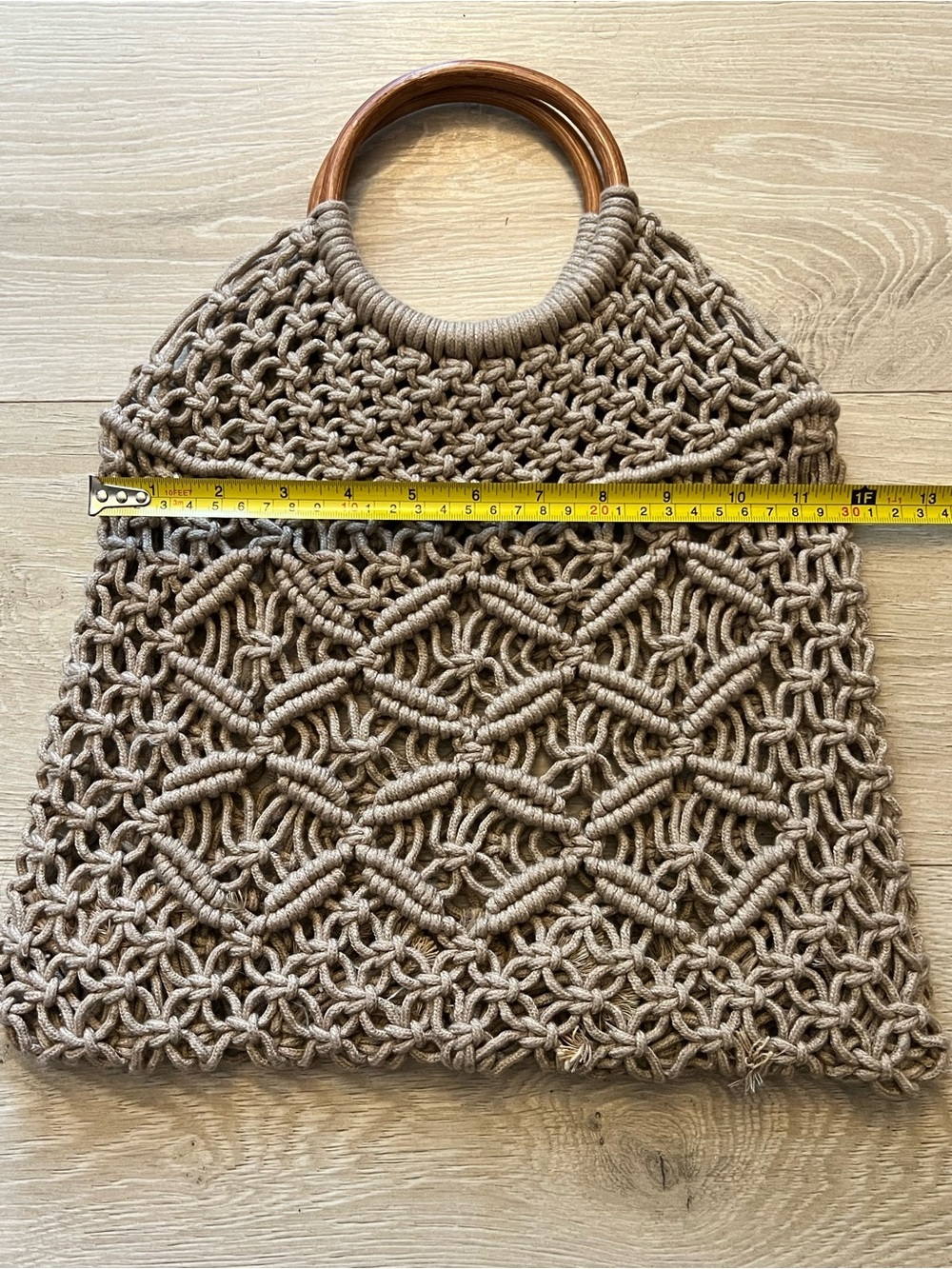 Handwoven Macramé Tote Bag with Wooden Handles - Taupe - Picture 5 of 7